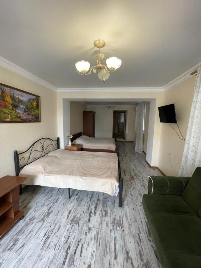 Гостевой Дом На Гечба Hotell Gagra Exteriör bild