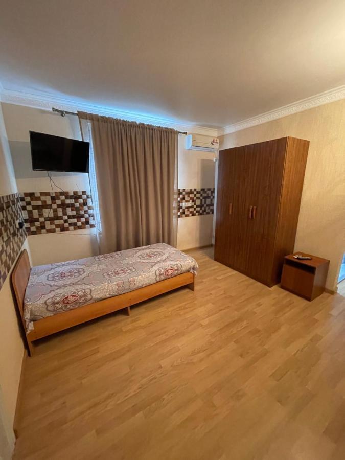 Гостевой Дом На Гечба Hotell Gagra Exteriör bild